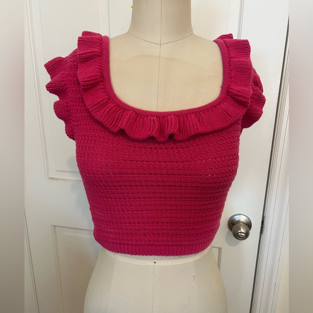 H&M hot pink crocheted ruffle sleeve top